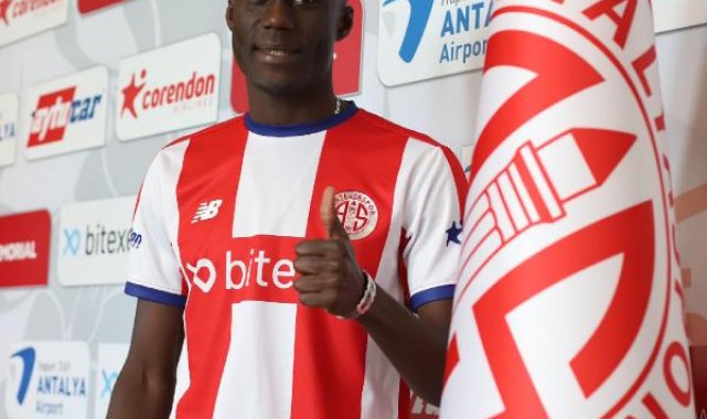 Senegalli Ndao, sezon sonuna kadar Antalyaspor'da