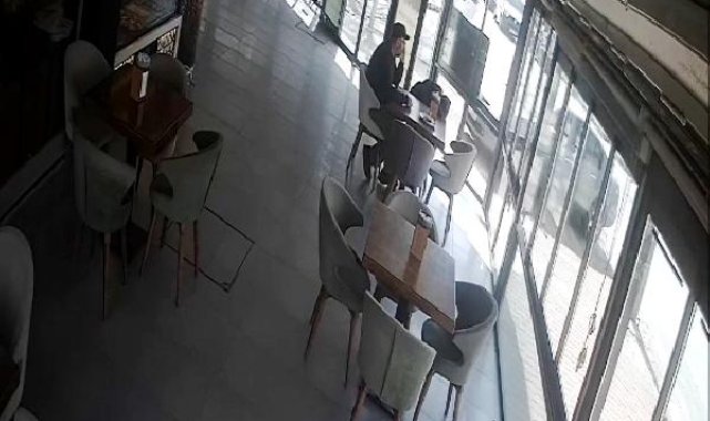 Antalya'da kontrolden çıkan otomobil fırına daldı