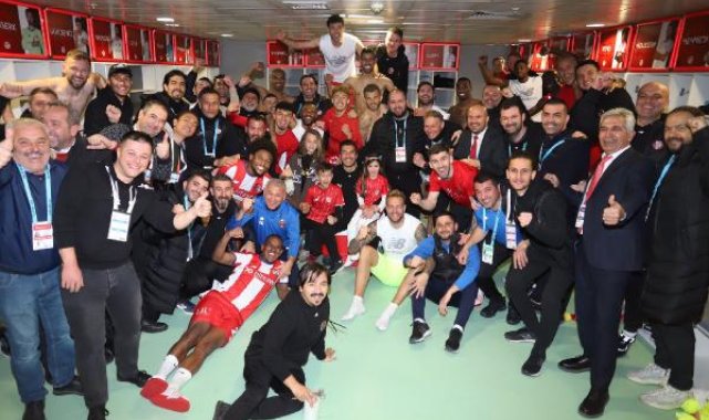 Antalyaspor bu sezon ilk kez 3 maç üst üste kazandı