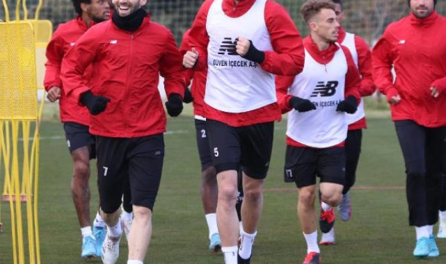 Antalyaspor, geriden gelerek sadece Trabzonspor'u yendi