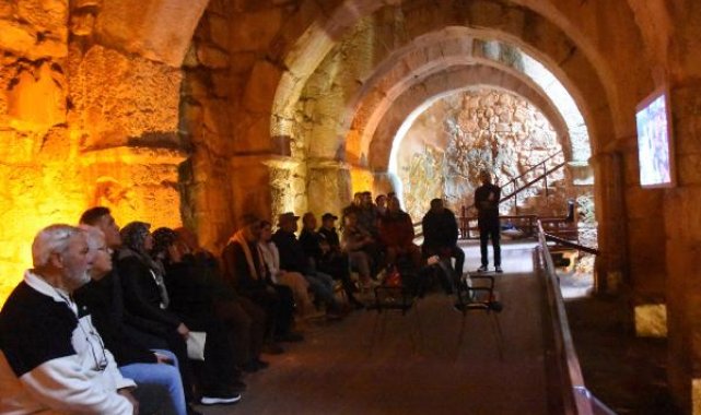 Antik sarnıçta film gösterimi