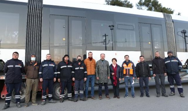 Başkan Böcek'in ihalesini yaptığı yeni vagonlar geliyor