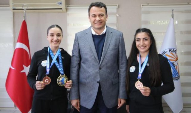 Doğan kardeşlerden gurur madalyası