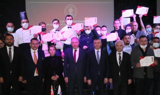 İşbaşı eğitimini tamamlayan kursiyerlere belge verildi