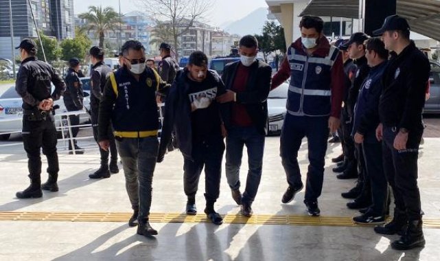 Husumetli aileler arasında kavga: 14 yaralı, 8 tutuklama