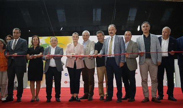 ATASEM 15. Yıl sergisi açıldı