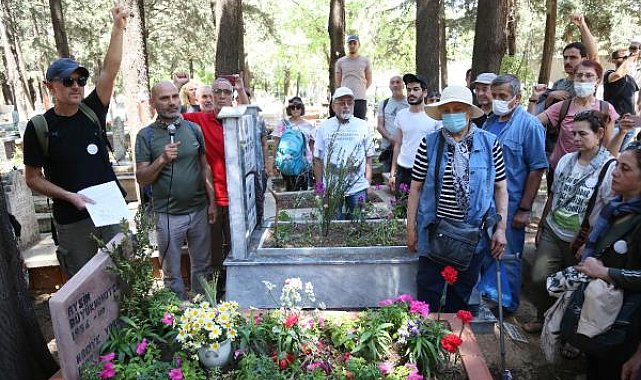 Çevreci çift mezarları başında anıldı