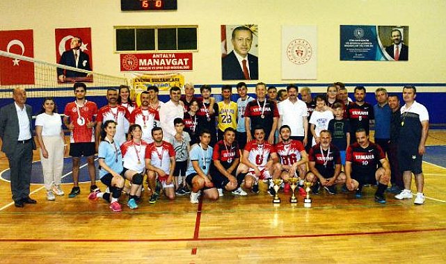 Manavgat'ta Voleybol Turnuvası