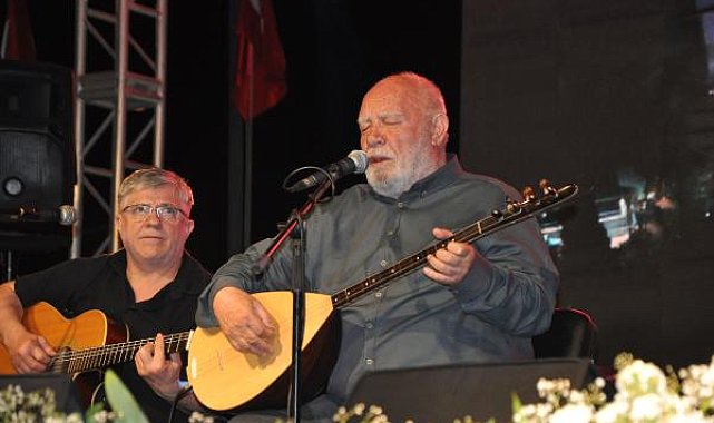 Musa Eroğlu, Gazipaşa'da konser verdi