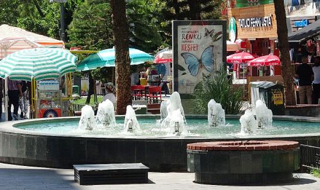 Antalya'da süs ve gösteri havuzlarının motoru ve flaşları çalındı