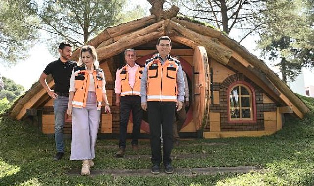 Dokumapark'ta orman kütüphane okurlarıyla buluşuyor