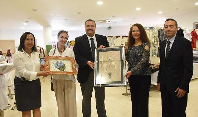 Halk Eğitim Merkezi'nin yıl sonu sergisi açıldı