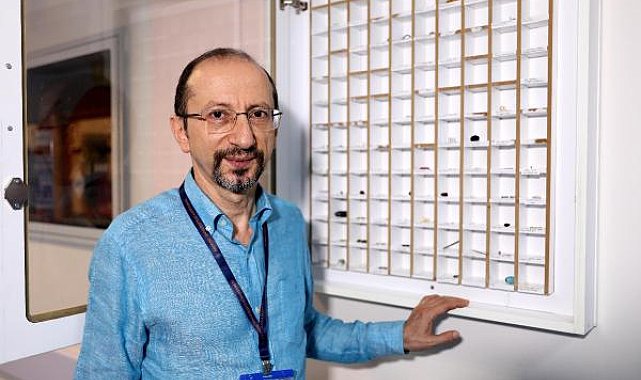Hastane koridorunda 'yutulan cisimler' koleksiyonu