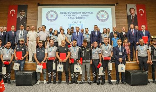 KAAN Projesi'nde başarı gösteren güvenlik personeline ödül