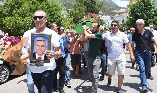 Karacan son yolculuğuna uğurlandı