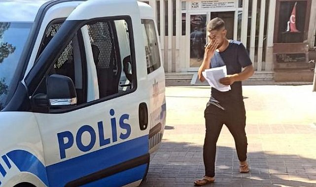 Küpesini çıkarırken yanlış salona geldiğini anladı, sınava yetişemedi
