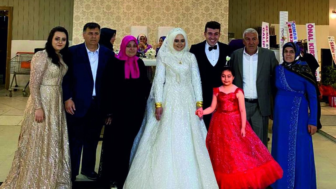 Sezer ve Aksakal ailelerinin mutlu günü