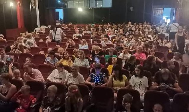 Ukraynalı çocuklar Kemer'de moral buldu