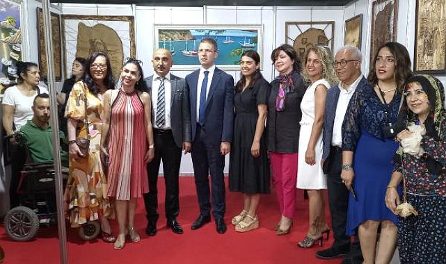 Yılsonu sergisi, sanat fuarı gibi