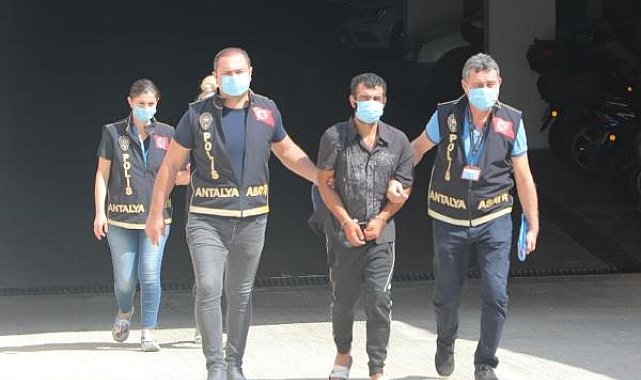 Polisten 'aranan' operasyonu: 35 gözaltı