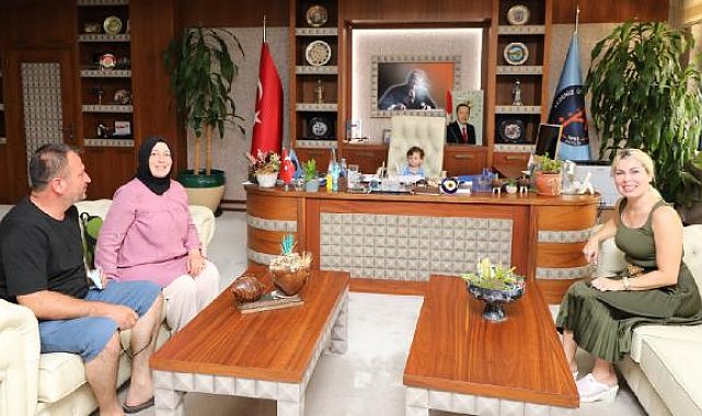 Rektör Özkan, 2 yaşındaki Ömer Özkan ile bir araya geldi