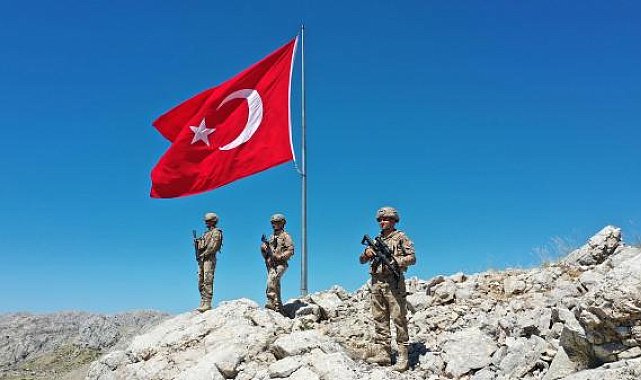 Şenliğin güvenliğini jandarma sağladı