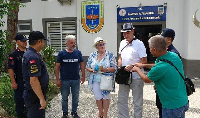 Manavgat'ta yerleşik Rusun kaybettiği para dolu çantayı vatandaş buldu