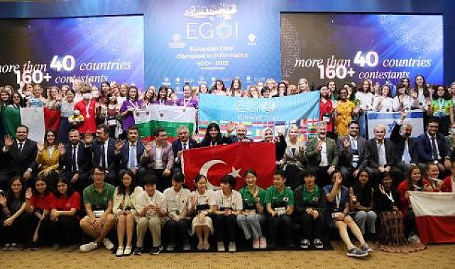 'Avrupa Kızlar Bilgisayar Olimpiyatı'nda Türkiye ilk kez altın madalyanın sahibi oldu