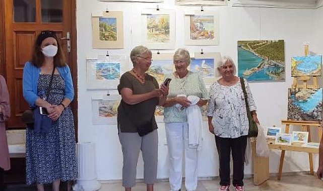 'Kalkan Renk Cümbüşü' sergisi