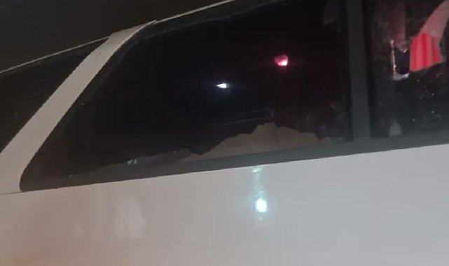 Akdeniz derbisinde taraftarlar birbirine girdi