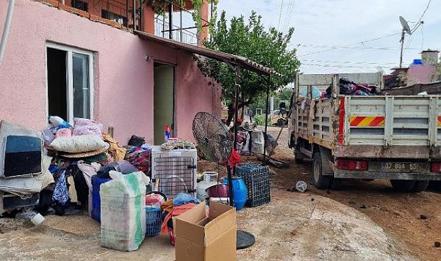 Aksu'da çöp ev temizlendi