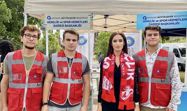Büyükşehir, Öğrenci Topluluk Tanıtım Günleri'ne katıldı