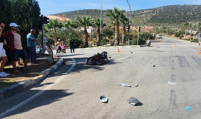 Otomobille çarpışan motosikletin sürücüsü yaralandı