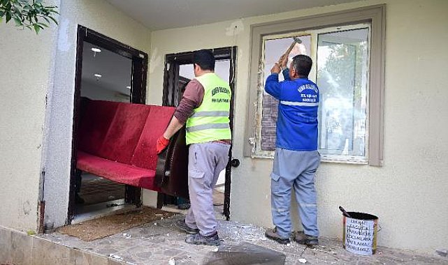 Kemer'de kaçak yapı yıkıldı