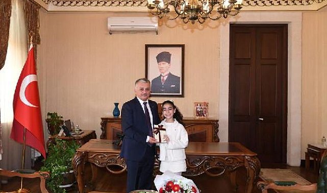 Antalya'da 23 Nisan coşkusu