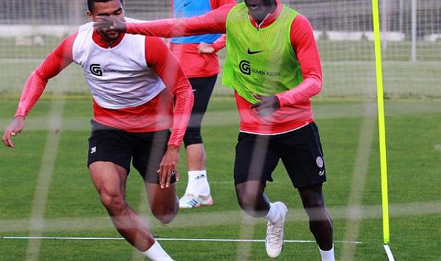 Antalyaspor, İstanbulspor'u yenerek deplasmanda galibiyet hasretine son vermek istiyor