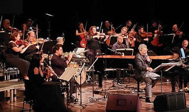 Atilla İlhan şarkılarıyla anıldı