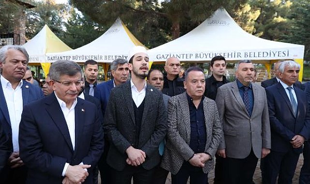 Başkan Böcek, Ramazan Bayramı'nı Gaziantep Nurdağı'nda karşıladı