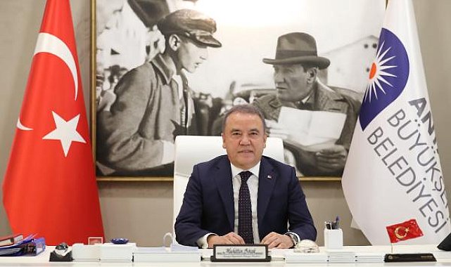 Başkan Böcek'in 23 Nisan Bayramı mesajı