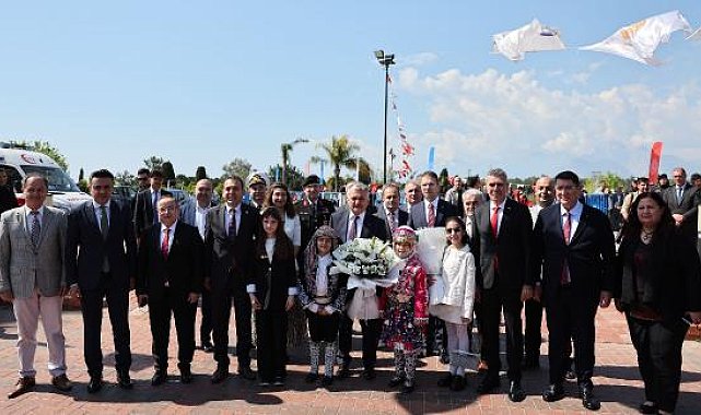 Cam Piramit Kral Yolu, çocuklarla dolup taştı