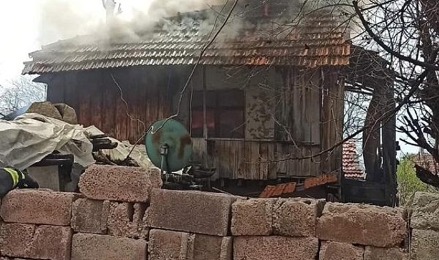 Korkuteli'de ev yangını: 1 ölü