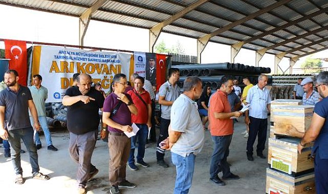 Büyükşehir'den üreticilere kovan desteği