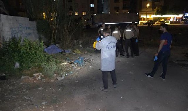 Boş arazide ölü bulundu