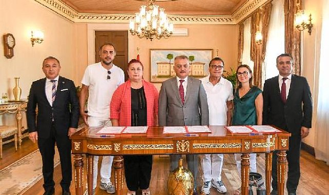 Hayırseverden ek derslik protokolü