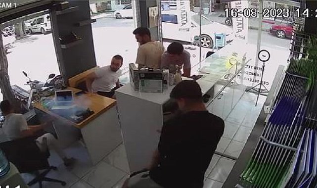 Tamir esnasında telefon alev aldı