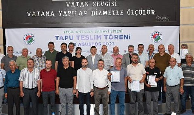 Yeşil Antalya Sanayi Sitesi'nde tapu sevinci