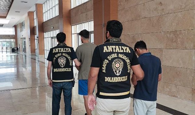 'Polisim' deyip 1 milyon 600 bin lira dolandırıcılık yapan 6 kişi yakalandı