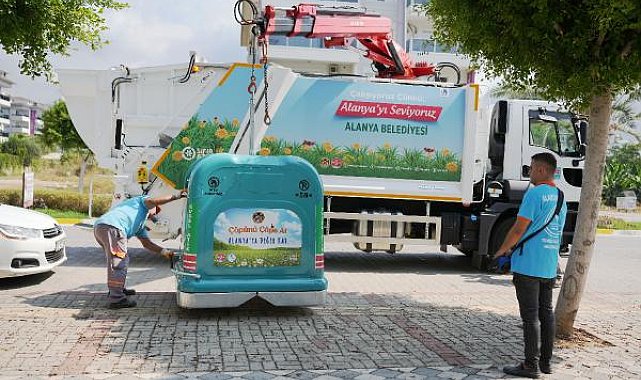 Alanya'ya yeni yer üstü çöp konteynerleri