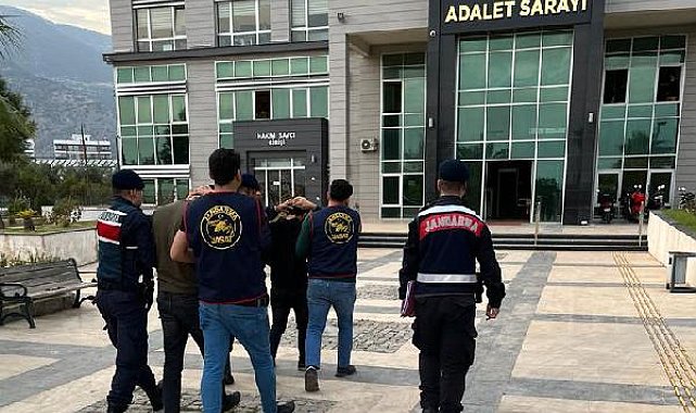 Finike'de aranan 121 kişi yakalandı