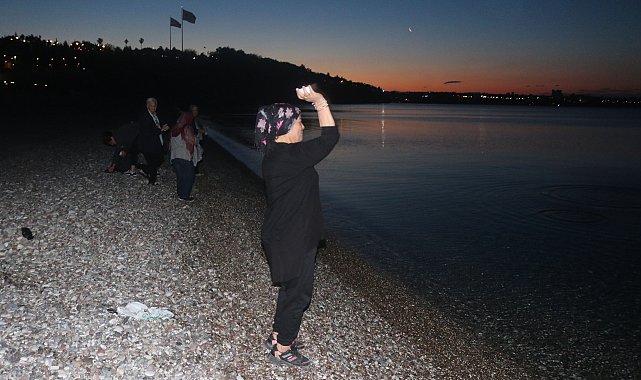 Baharın habercisi Hıdırellez'de dileklerini denizle buluşturdular